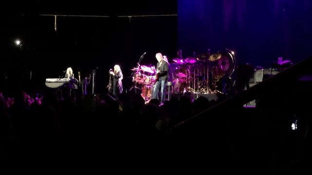Fleetwood Mac - Over My Head - Newark 10/11/2014 смотреть онлайн