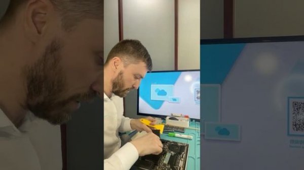 Меняем аккумулятор на MacBook 13 2017 A1706