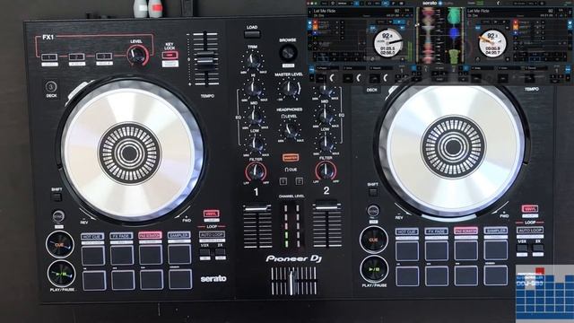 Pioneer DJ DDJ-SB3 Controlador Para Serato DJ Lite Revisión y Video смотреть онлайн