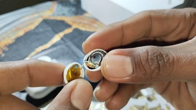 Airpods Pro Automatic Pause Problem Solution | Airpods Pro में Song अपने आप बंद होते है तो ये करें смотреть онлайн
