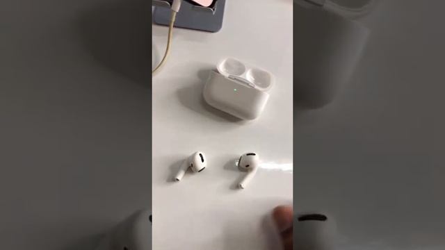 Luckily I got the AirPods 3rd Gen at First ❤️😂😂#airpods3 #apple #3rdGenAirpods #ios смотреть онлайн