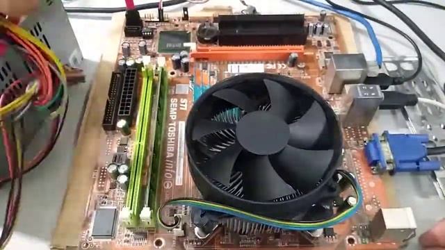 Placa Mãe Semp Toshiba STI001599 LGA775 - Análise, Especificações e Testes смотреть онлайн