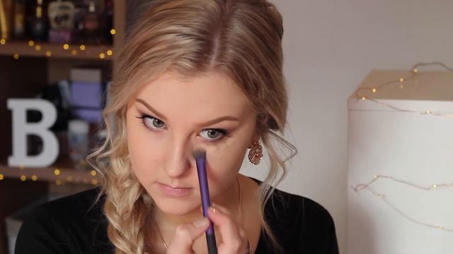 Warm Eyes & Bold Lips | Winter Makeup смотреть онлайн