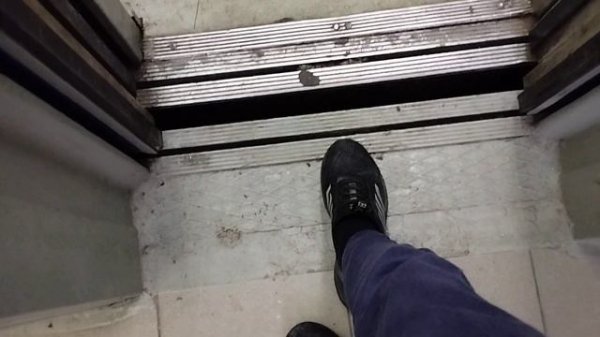 Проверка реверса в лифте OTIS 1998