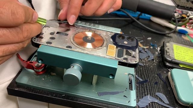 iPhone 12 Back Glass repair using heat gun. смотреть онлайн