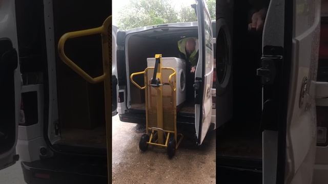 RAVENDO 1020mm Manual Lifter Sack Truck Cap: 100kg смотреть онлайн