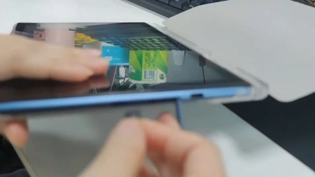 www.reviewtablet.net - How to insert the SD card method on the GOODTEL tablet? смотреть онлайн