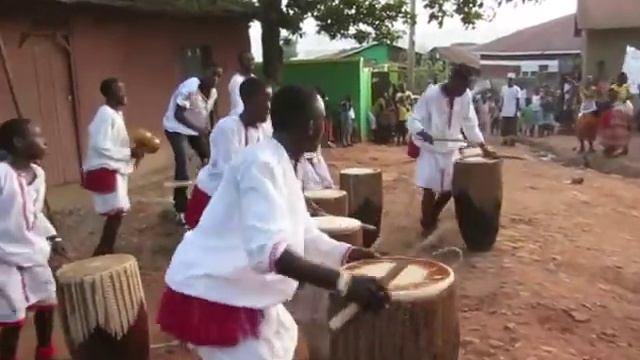 Uganda Traditional Music and Dance смотреть онлайн