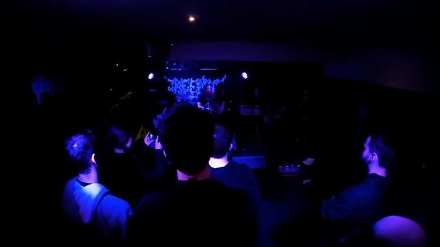 Elysian Divide - Face behind the Mask Russian version (live at The Green Room, Welwyn Garden city) смотреть онлайн