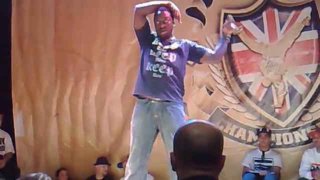 Iron Mike VS Hozin 2009 Popping UK BBOY CHAMPS смотреть онлайн