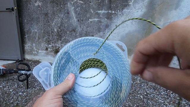 Testina BATTI E VAI con caricamento filo rapido смотреть онлайн