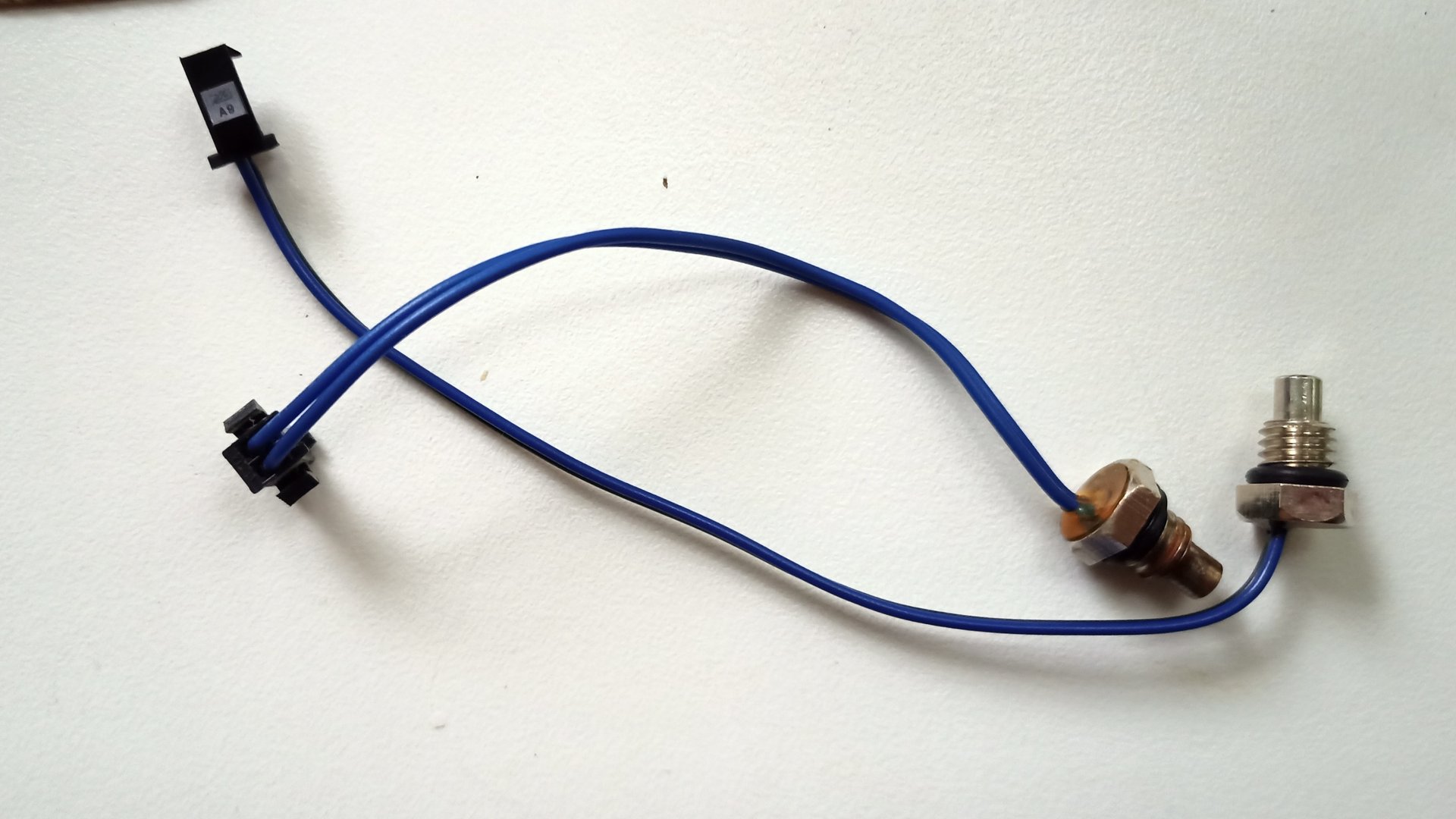 Неправильные показания температуры на газовой колонке.Неисправность датчика температуры .Решение смотреть онлайн