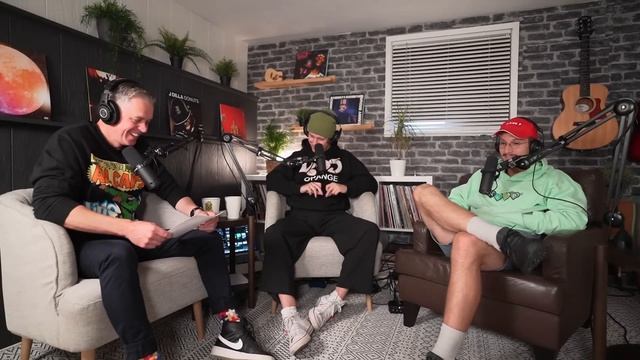 Dad Reacts to bbno$... смотреть онлайн