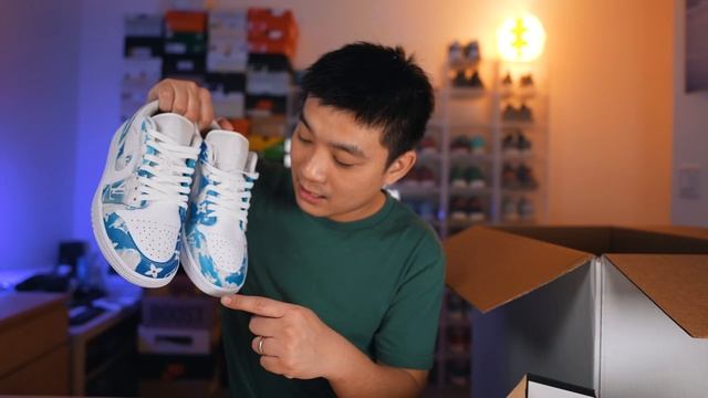 Unboxing A $3000 Sneaker Mystery Box... смотреть онлайн