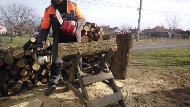 Efco 132 & Stihl 201 chainsaw 😁👌 смотреть онлайн