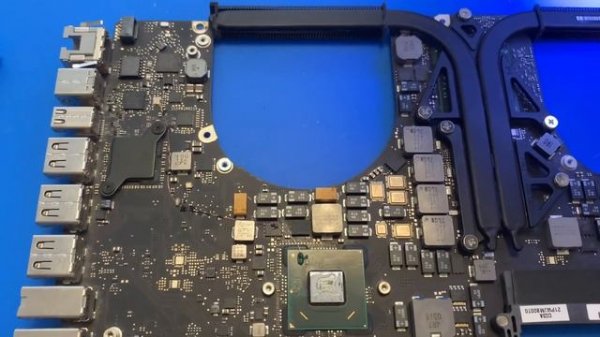 820-2914 bad GPU repair. GMUX GPU bypass with brightness control. 100% future-proof repair.