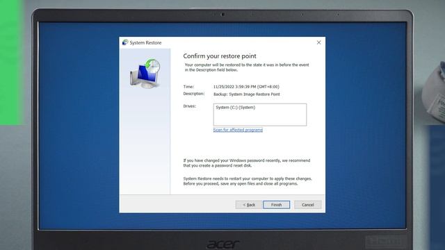 So beheben Sie den schwarzen Bildschirm von Windows 10 – 5 Möglichkeiten смотреть онлайн