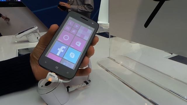 Alcatel Pop 2 (4) Windows Phone bemutató videó смотреть онлайн