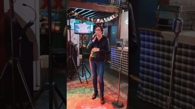 Karaoke: Over My Head - Fleetwood Mac смотреть онлайн