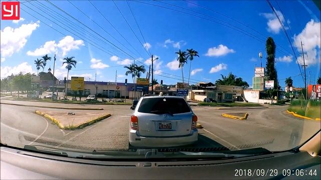 Xiaomi YI Smart Dash Camera Footage | Review | Day | Night смотреть онлайн