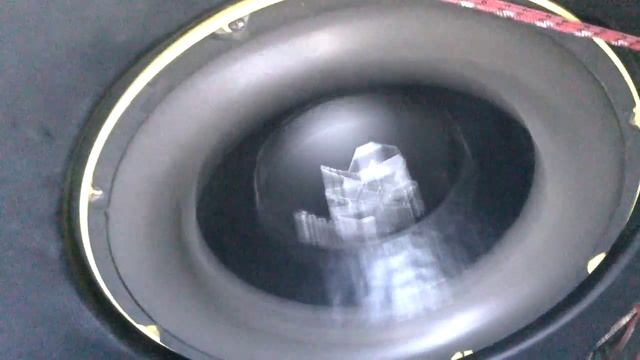 Ground Zero 30SPL 1000w RMS & Mac Audio mx 4000 смотреть онлайн