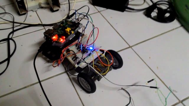 [ Raspberry Pi ] Easy Make Car : Raspberry Pi Car #Python смотреть онлайн