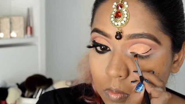 Arabian Winged Liner Tutorial смотреть онлайн