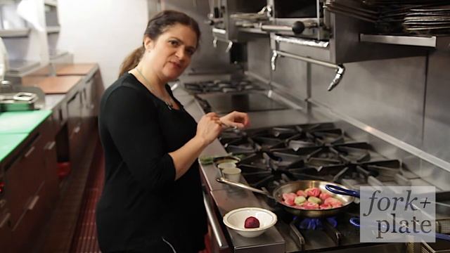 Alex Guarnaschelli Drops Some Sick Beets on Us смотреть онлайн