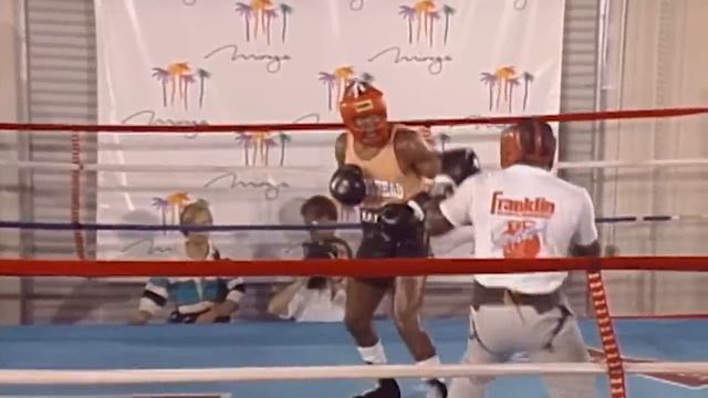 Sugar Ray Leonard Legendary Sparring Footage From 1989 смотреть онлайн