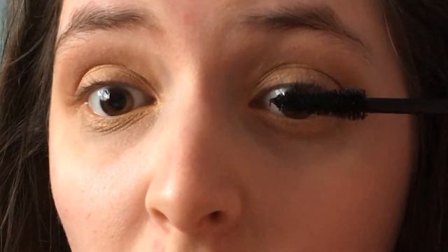 MAC Amber X 9 Makeup Tutorial - Laura Henderson смотреть онлайн