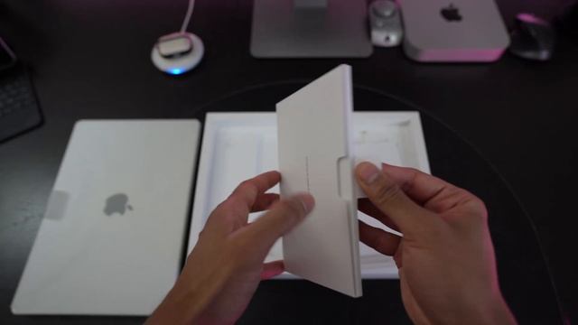 MacBook Pro 2021 Unboxing: 14 Inch Silver M1 Pro