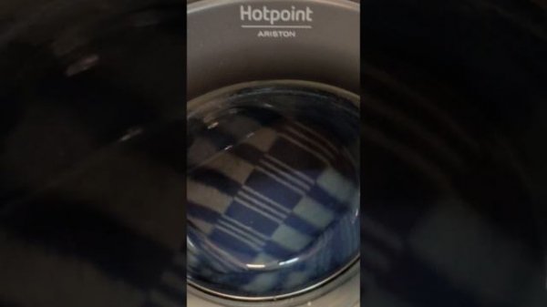 стиральная машинка автомат Hotpoint Ariston VMSL 501