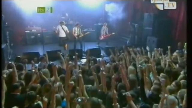 Mcfly - One For The Radio (ITUNES FESTIVAL 2008) смотреть онлайн