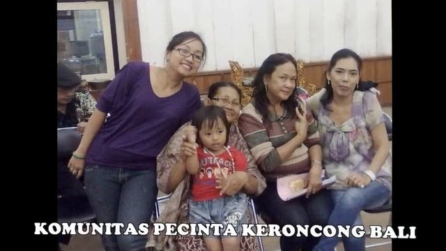 Kr Tersenyum - Mulyani Safar смотреть онлайн