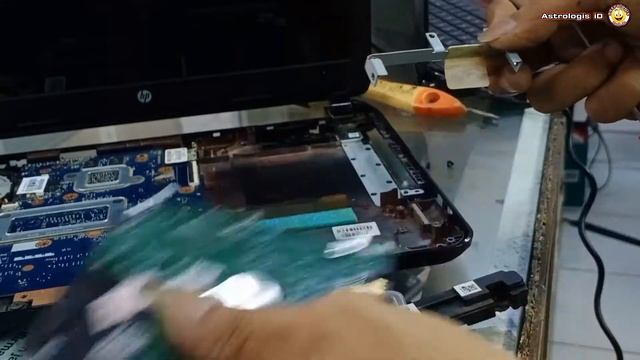DONE✅ CARA MUDAH DAN AMAN MEMASANG SSD DI LAPTOP HP смотреть онлайн