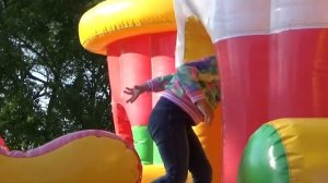 ВЛОГ Гуляем в саду Победы и готовимся к поездке на море