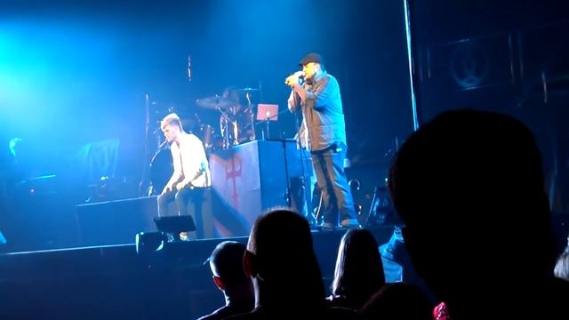 04 Let Them See You - Colton Dixon Scotty Wilbanks JJ Weeks - Louisville KY May 10 2013 смотреть онлайн
