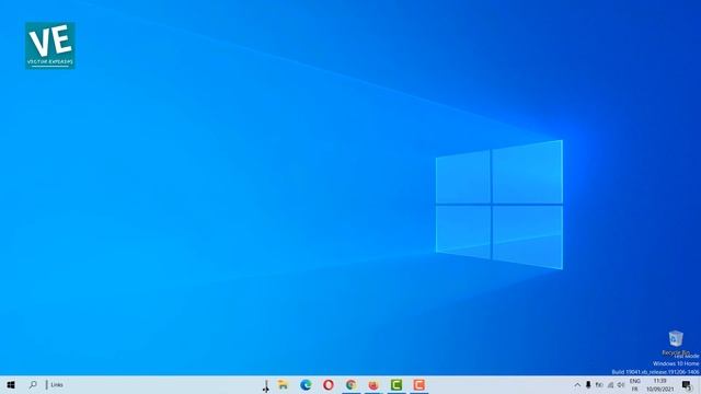 Center Taskbar Icons on Windows 10 Like windows 11 [Easy & Free] смотреть онлайн