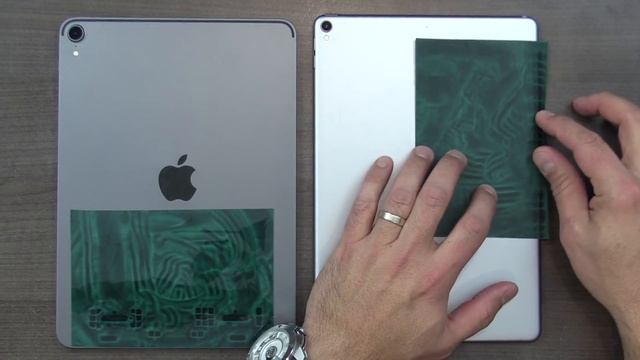 Vean la magia del papel magnético en un iPad Pro del 2018 смотреть онлайн