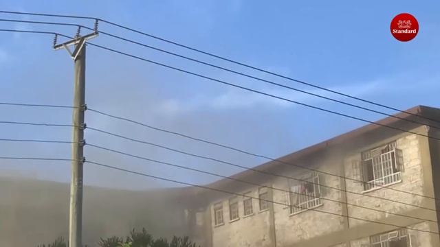 Buruburu Girls High School dormitory on fire; students seen escaping through windows смотреть онлайн