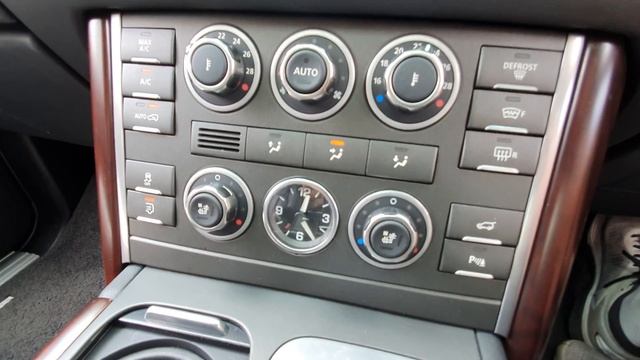 2010 MY11 Range Rover Vogue TDV8 смотреть онлайн