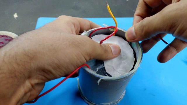 How do you make a PVC pipe into a battery || How do you make a 12v rechargeable battery pack смотреть онлайн