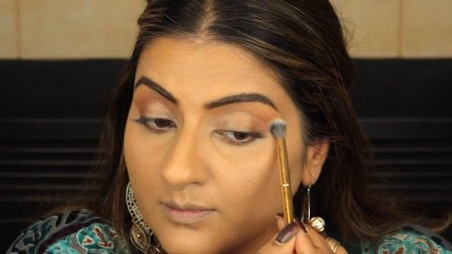 Priyanka Chopra Inspired 90s Full Face Makeup feat Juvias Place Nubian Palette смотреть онлайн
