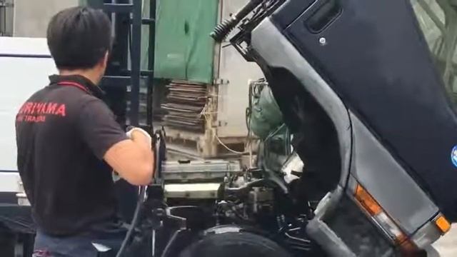 How we clean the trucks for our customers!! смотреть онлайн
