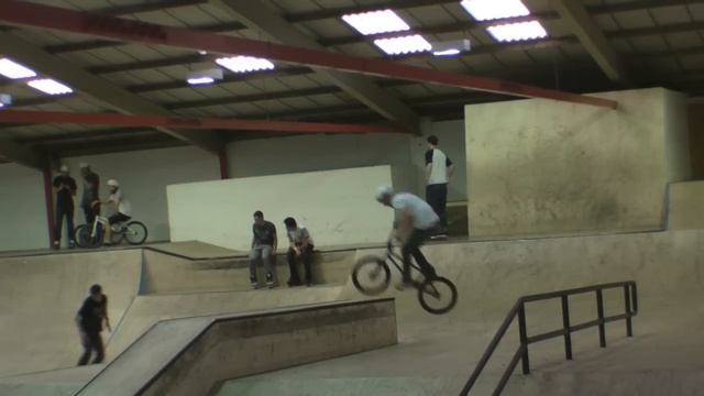 Raw 4 clipper with Josh Osborn смотреть онлайн