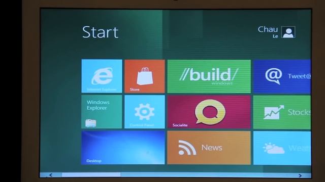 Old MacBook running new Windows 8 смотреть онлайн