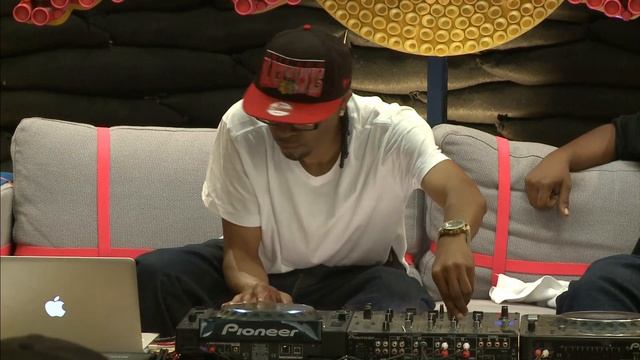 DJ Rashad and DJ Spinn reflect on the origins of juke and footwork | Red Bull Music Academy смотреть онлайн