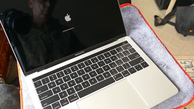 MacBook Pro Final Cut Pro Video Editing Workstation in 4k UHD смотреть онлайн