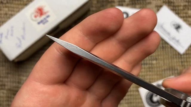 Rick Hinderer XM-18 3.5 AUTO Spear Point Stonewash Finished Titanium CPM-20CV смотреть онлайн