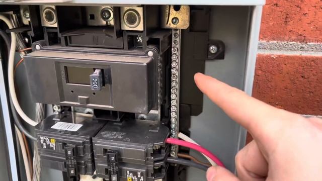 How to install a Generator Outlet on your house w/interlock switch смотреть онлайн